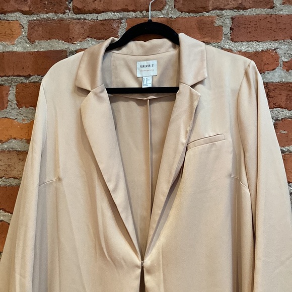 Forever 21 jacket - Picture 2 of 7